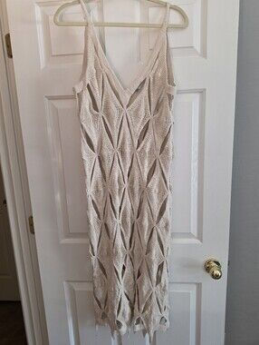 Zara Cream Open-Knit V-Neck Sleeveless Top